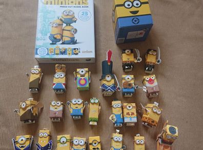 Build Your Own Minion Press-Out Model Book