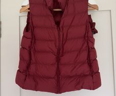Uniqlo 100% down gilet ladies Size M