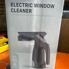 electrical window cleaner