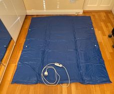 Heated thermal blanket