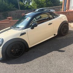 Mini Cooper R58 1.6 petrol