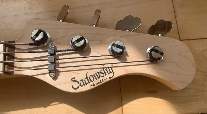 Sadowsky Metroline RV4 Japan