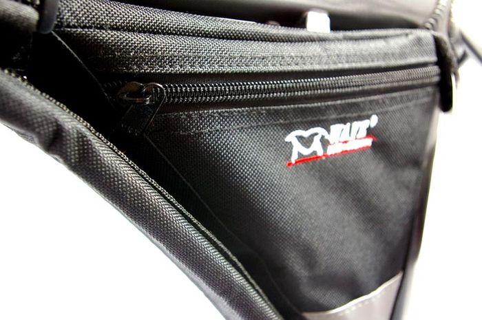 Corner Frame Triangle Bag