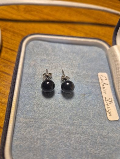 Vintage Black Earrings