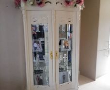 display cabinet