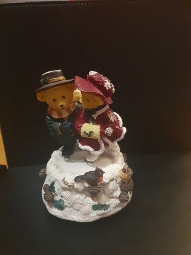 Christmas Musical Wind Up Lovable Teddie Ornament
