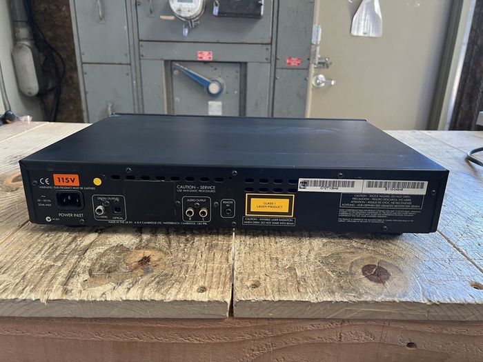 Audiophile Quality Arcam CD72 Equipped with a 24-bit Burr-Brown multi-level Delta-Sigma DAC on board