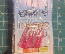 Pink feathers for Mackerel fishing
