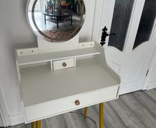 Dressing Table with Mirror