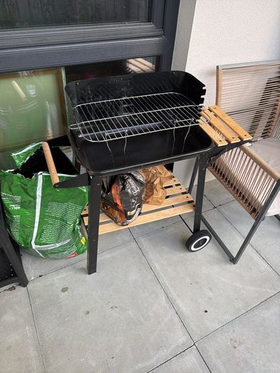 Charcoal BBQ Grill with Wheels + BBQ Accessories - Used Once