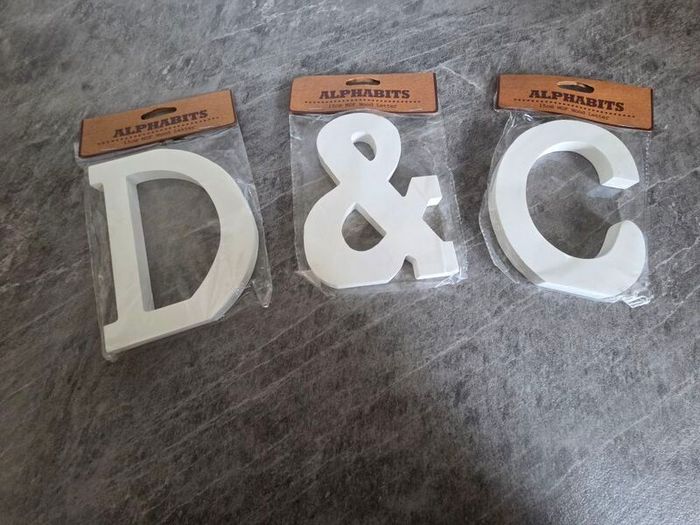 Wooden White D & C Letters Decor