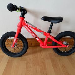 2 Balance bikes