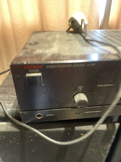 Vintage Luxman LV-90 Amplifier + Technics SB-CS5 Speakers + Cables Setup