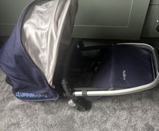 Uppababy vista seat navy