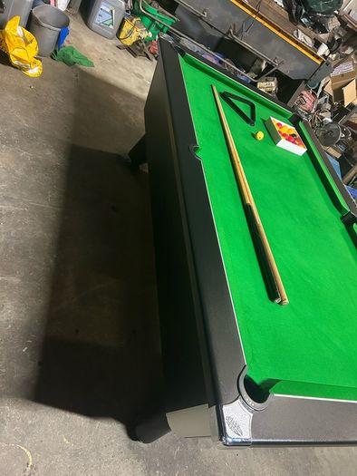 pooltable