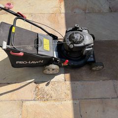 Pro lawn petrol lawnmower