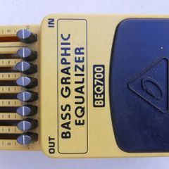 Behringer BEQ700 Bass Graphic Equalizer pedal