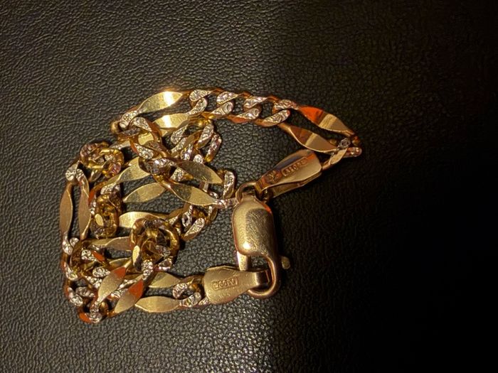 Gold bracelet