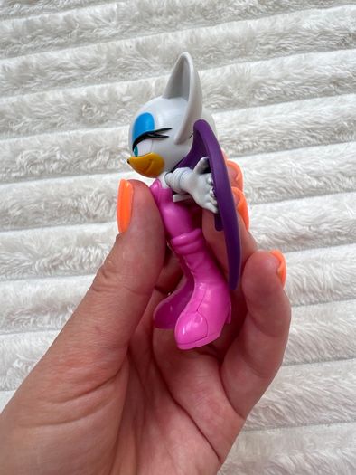 Burger King 2025 Sonic The Hedgehog Shadow approx. 7.5 cm. Used Please see photos