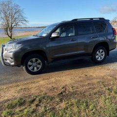 221 Toyota Land Cruiser LWB Commercial