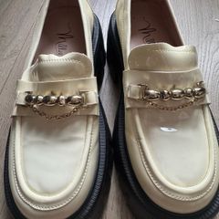 brand new womans shoes UK5