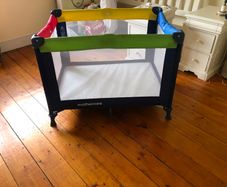 Travel cot