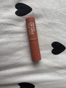 Rimmel lip latex 240 honey bun