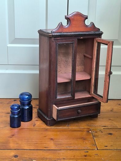 vintage curios