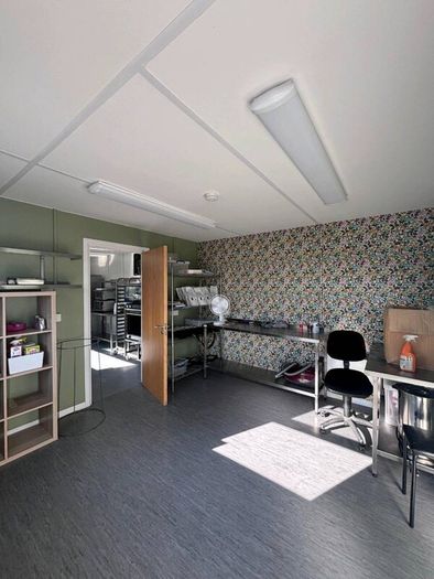 Portamod/prefab/mobile unit/ catering unit.