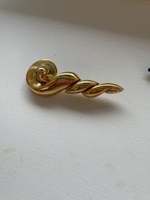 Brooch