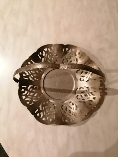 Vintage Lovelace Basket