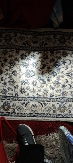 ruglovely rug in v good condition