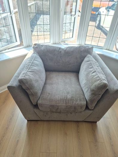 Couch & Armchair