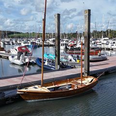 Beautiful Classic Drascombe & Mirror boats
