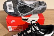 W Nike Dunk Low Panda Black and White Size 4