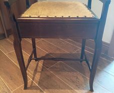 Piano stool