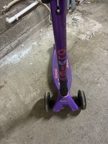 Maxi micro scooter with lights