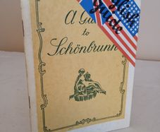 A Guide to Schonbrunn by Josef Glaser and Heinz Glaser (GT411)