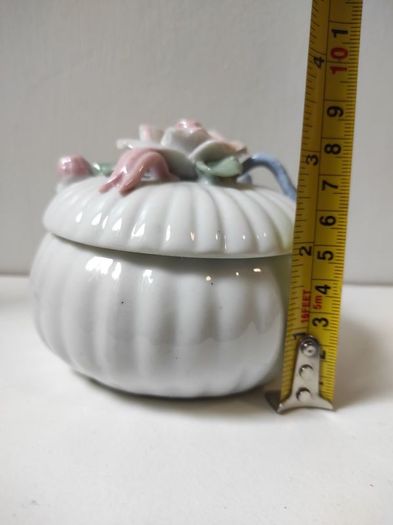 Vintage Porcelain Trinket Box