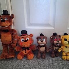 Official Five nights at Freddy's plushys