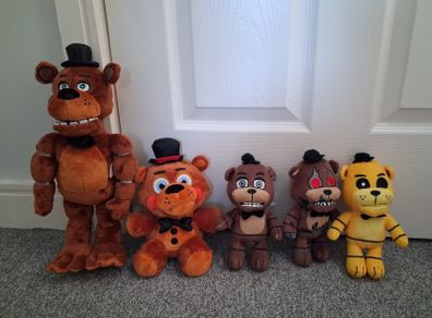 Official Five nights at Freddy's plushys
