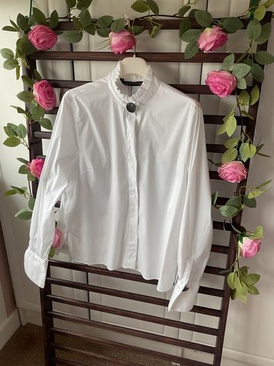 shirt Zara size large white blouse with grandfather frilled collar