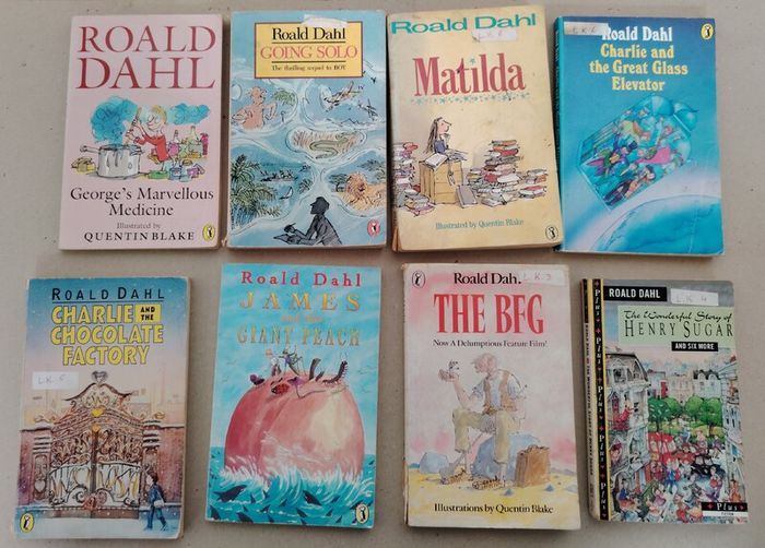Vintage 1980s Roald Dahl Paperback Collection - 8 Books (Classic Puffin Oval Editions)