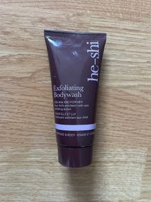 He Shi Exfoliating Bodywash