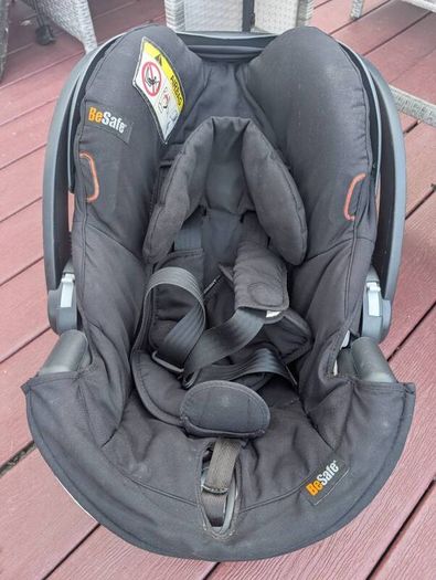 Baby car seat and ISOFIX base