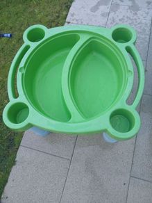sand and water table