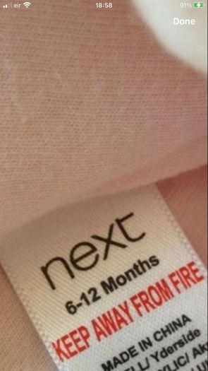 Girls hat 6/12 mths