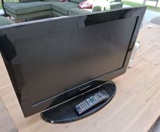 Samsung TV 22 inch