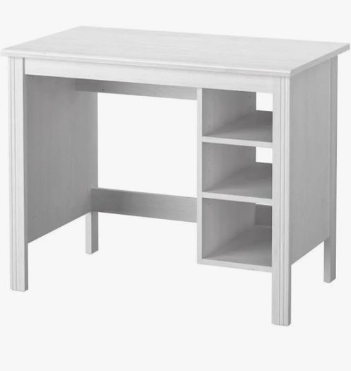 White desk with shelves