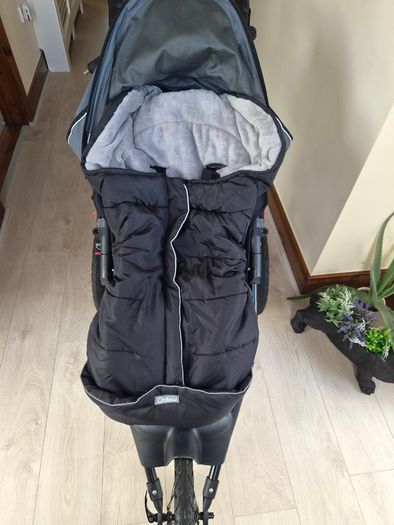 Out n about Nipper Sport V4